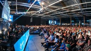 Ako prebiehal prvý deň turnaja DreamHack v rumunskej Kluži?