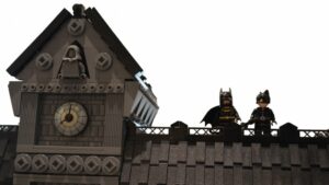 Tomu sa povie vytrvalosť! Pozrite sa na Arkhamský ústav vytvorený z 18 000 kúskov Lega