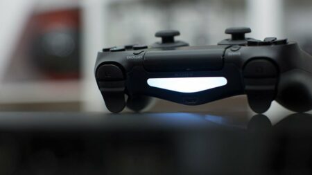 Aj takto mohol vyzerať gamepad k Playstation 4…