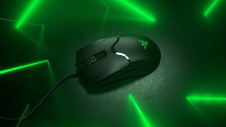 Nová turnajová myš Razer Viper ponúka 3x rýchlejšie ovládanie hry