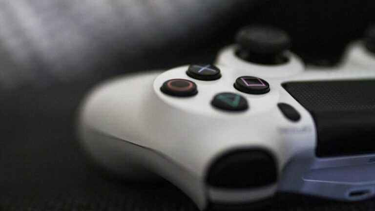PlayStation 5 žiadne problémy s prehrievaním nemá, dodáva uznávaný novinár