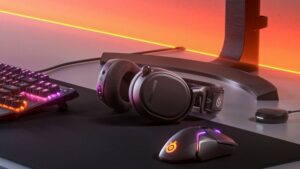SteelSeries prináša headset s duálnym bezdrôtovým pripojením: Arctis 9