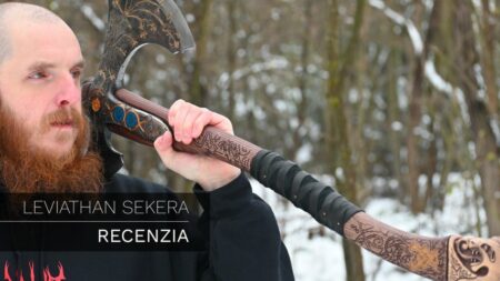 RECENZIA: Testovali sme Kratosovu sekeru – Verné repliky od majstra kováča