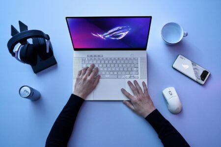 ROG spustil predaj notebooku Zephyrus G16