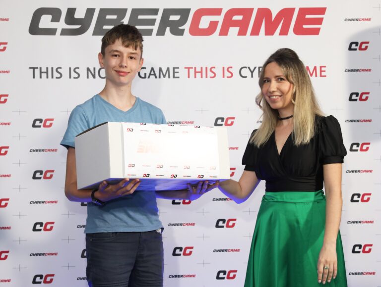 Junior CyberGame 2024 Alex a Eva Čanová, ASUS