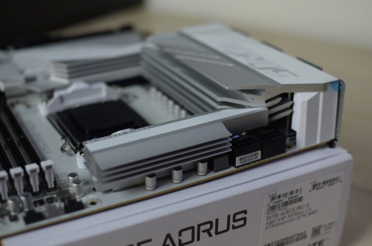Gigabyte X670E AORUS PRO X
