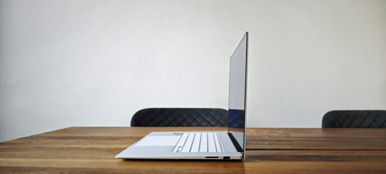 ASUS Zenbook S 16 OLED