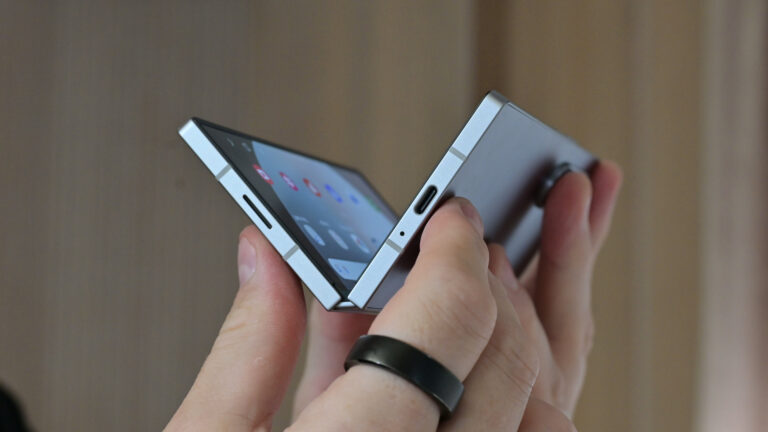 Samsung Galaxy Z Flip6 A Fold6