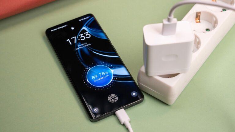 Realme 320W
