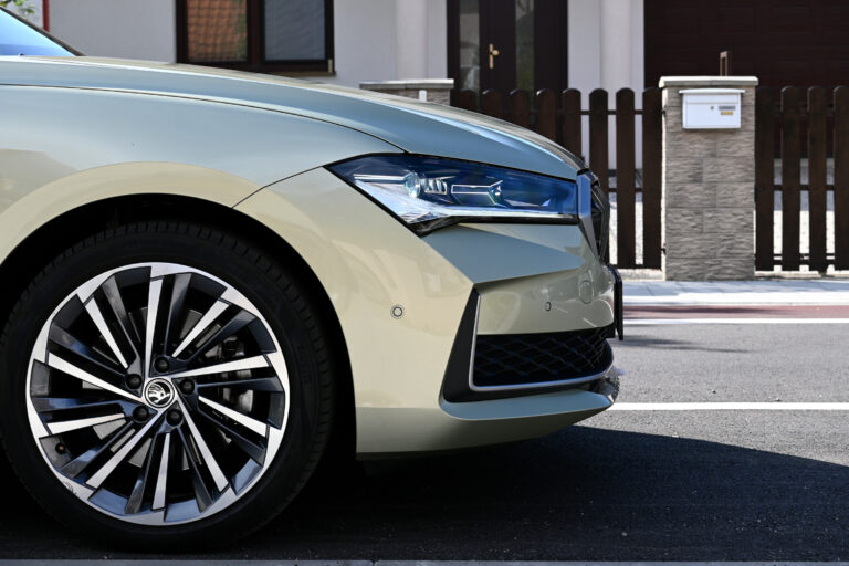 Škoda Superb Laurin & Klement