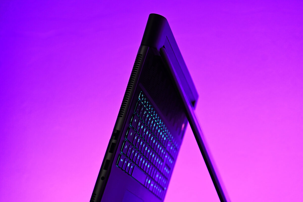 Alienware M18 R2