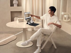 ASUS spustil predobjednávky na Zenbook Duo 2025