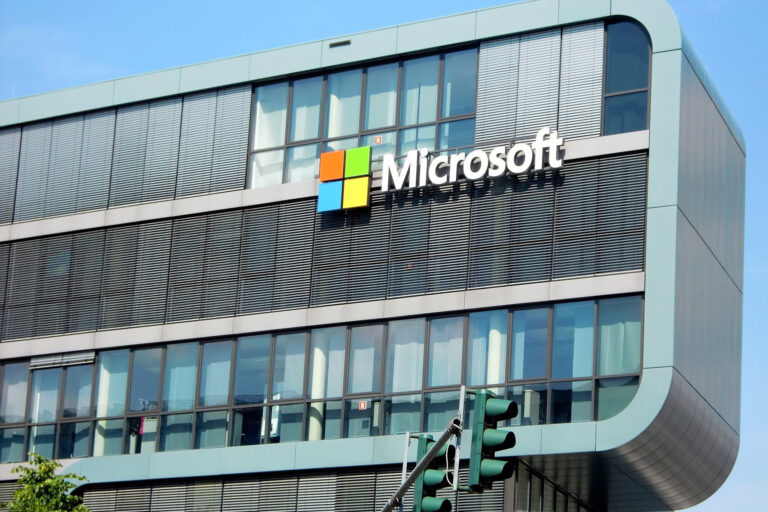 Microsoft ohlásil masívne prepúšťanie: Zatiaľ však nevieme, či sa to týka aj Xboxu Microsoft