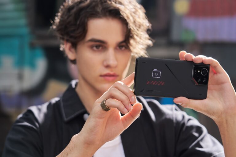 ASUS prináša špeciálnu letnú ponuku na ROG Phone a Zenfone 12 Ultra