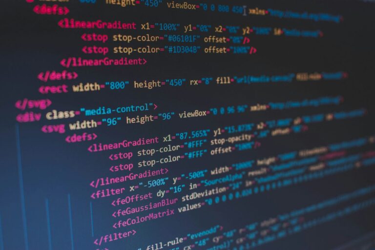 Zrodila sa nová profesia: Programátori zarábajú na opravách kódu generovaného AI Vibe coding