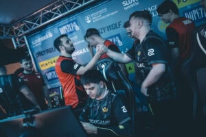Oslávte 10. ročník Slovenská sporiteľňa MSR v ešportoch už tento víkend v Nitre! Spoločne s výstavou Autosalón Autoshow