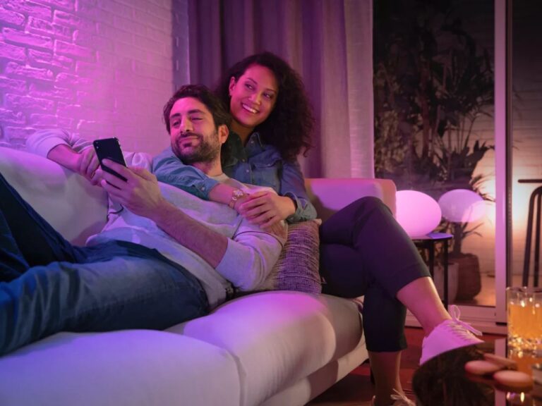 Philips Hue Essential 4,7 W 345 GU10