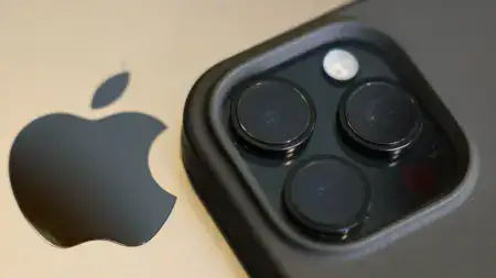 iPhone Apple