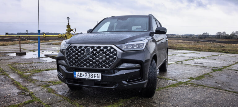 KGM Rexton