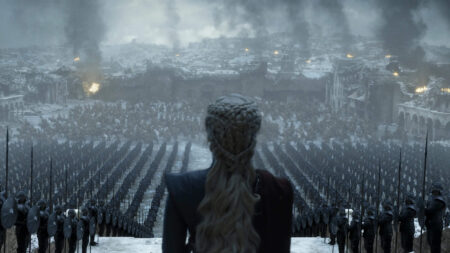 Milovali ich milióny, no koniec bol čistá katastrofa: Týchto 20 seriálov totálne zlyhalo vo finále Game of Thrones - Daenerys