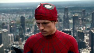 Tom Holland ako ho nepoznáte: Nový Spider-Man očaril kritikov, no vyčítajú mu jednu veľkú vec Spider-Man: Brand New Day