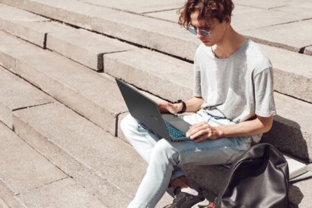 Späť do školy s ASUS-om: Notebooky pre študentov aj rodiny